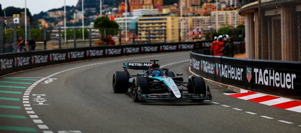 Un Williams frente a las barreras del circuito de Mónaco
