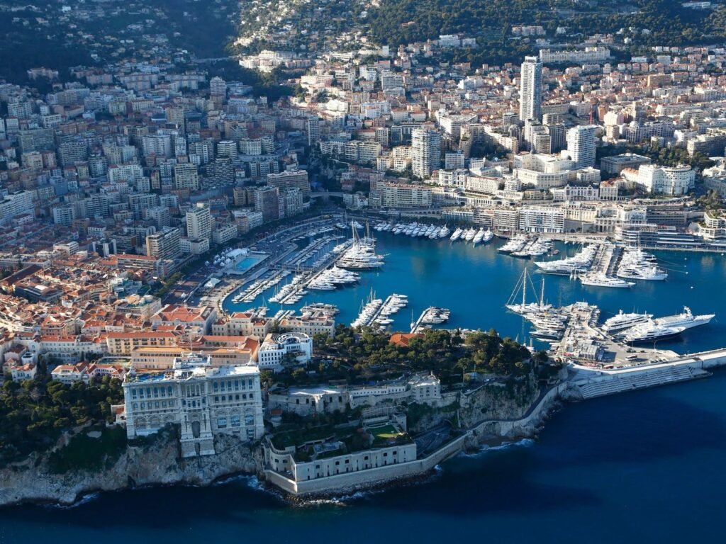 Vista aérea del puerto de Mónaco
